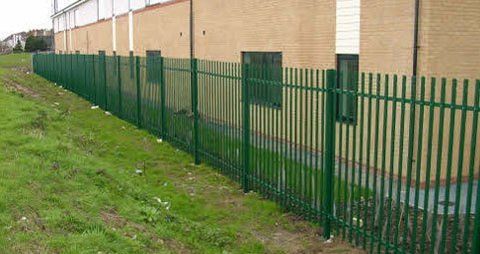 Welded wire mesh fencing