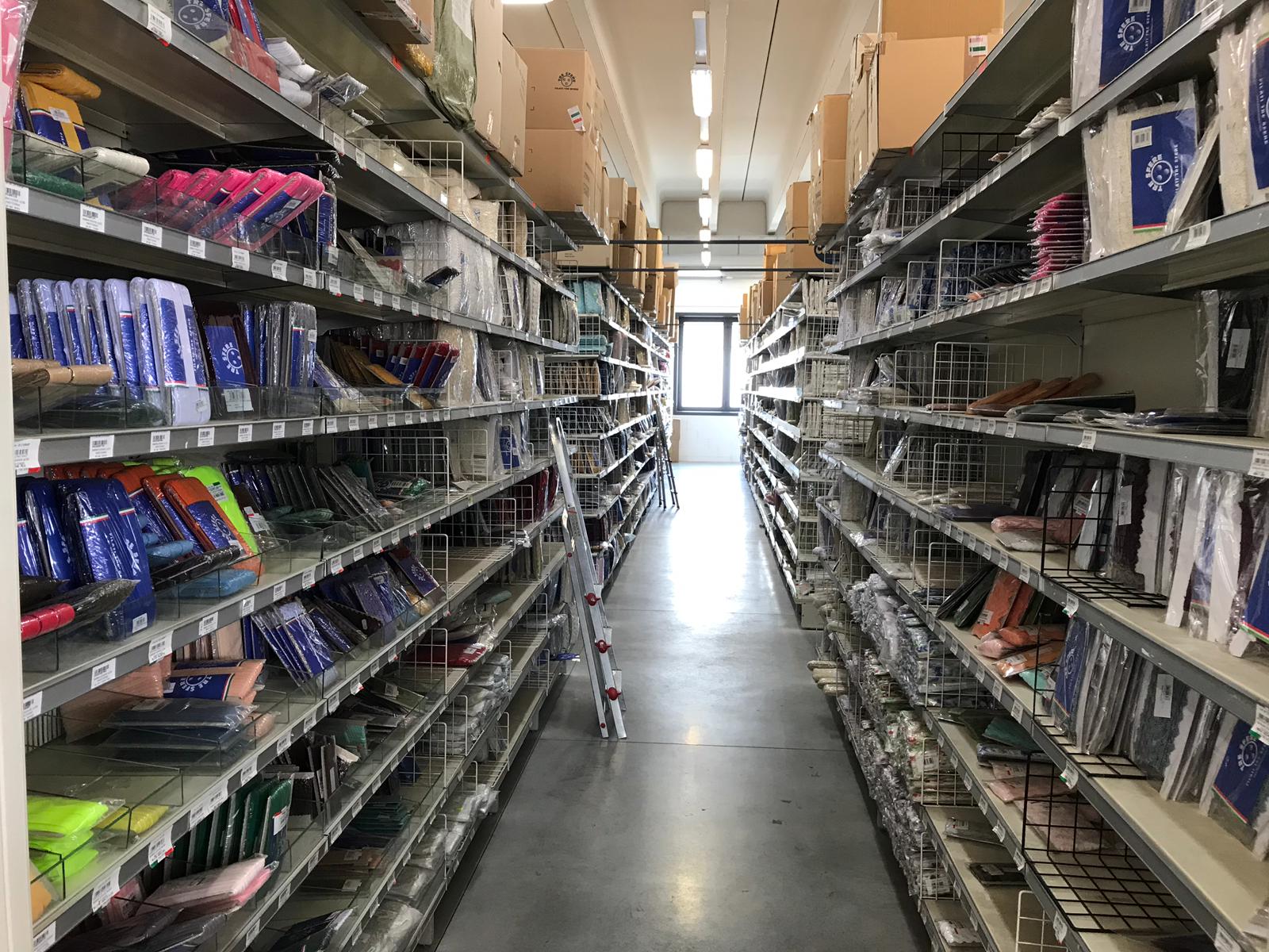 magazzino filati tre sfere