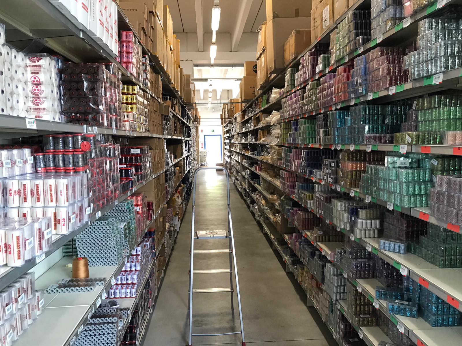 magazzino filati tre sfere