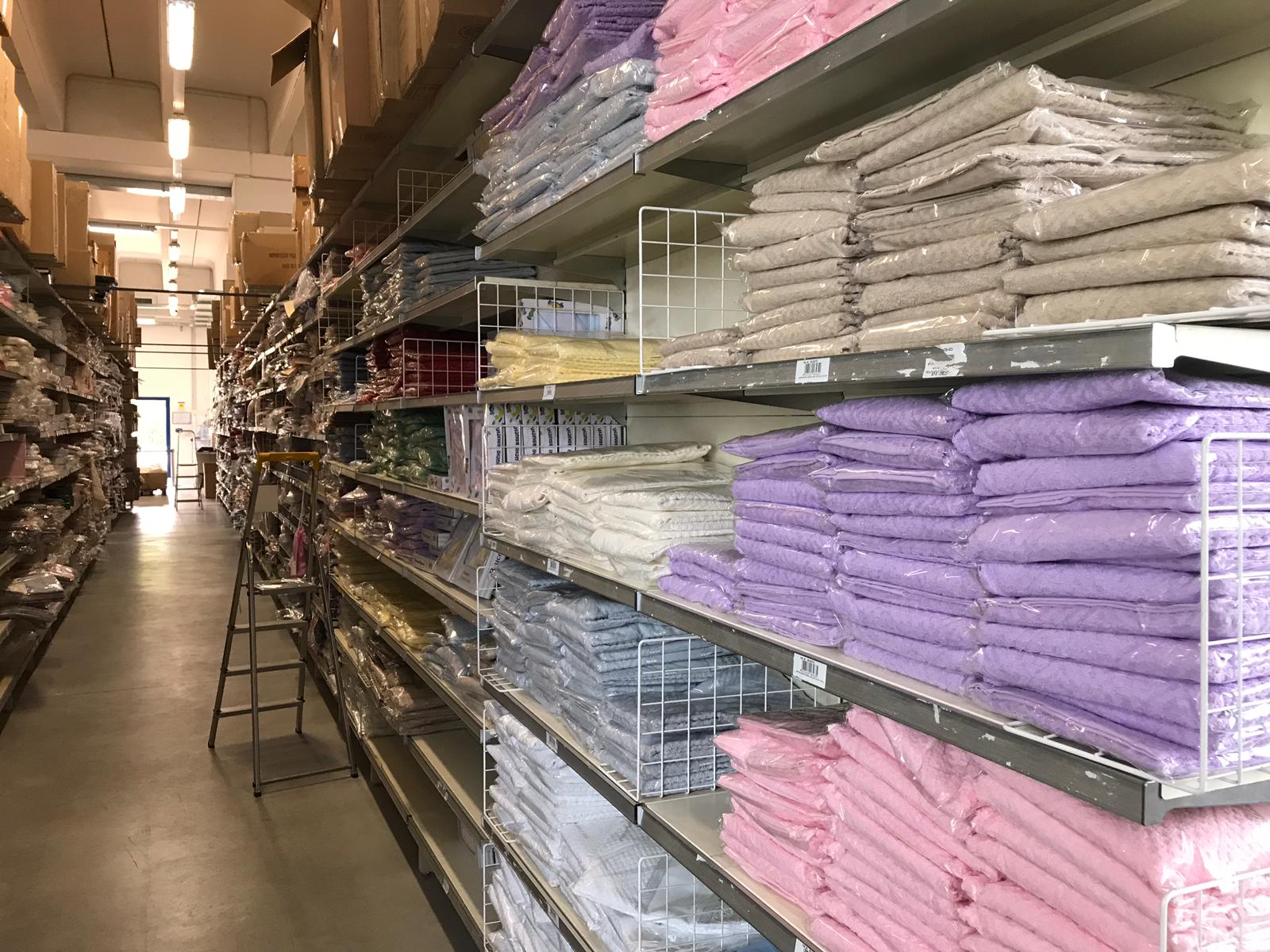 magazzino filati tre sfere