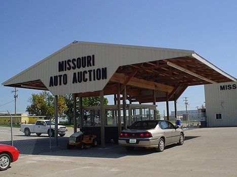 exterior view of Commercial building