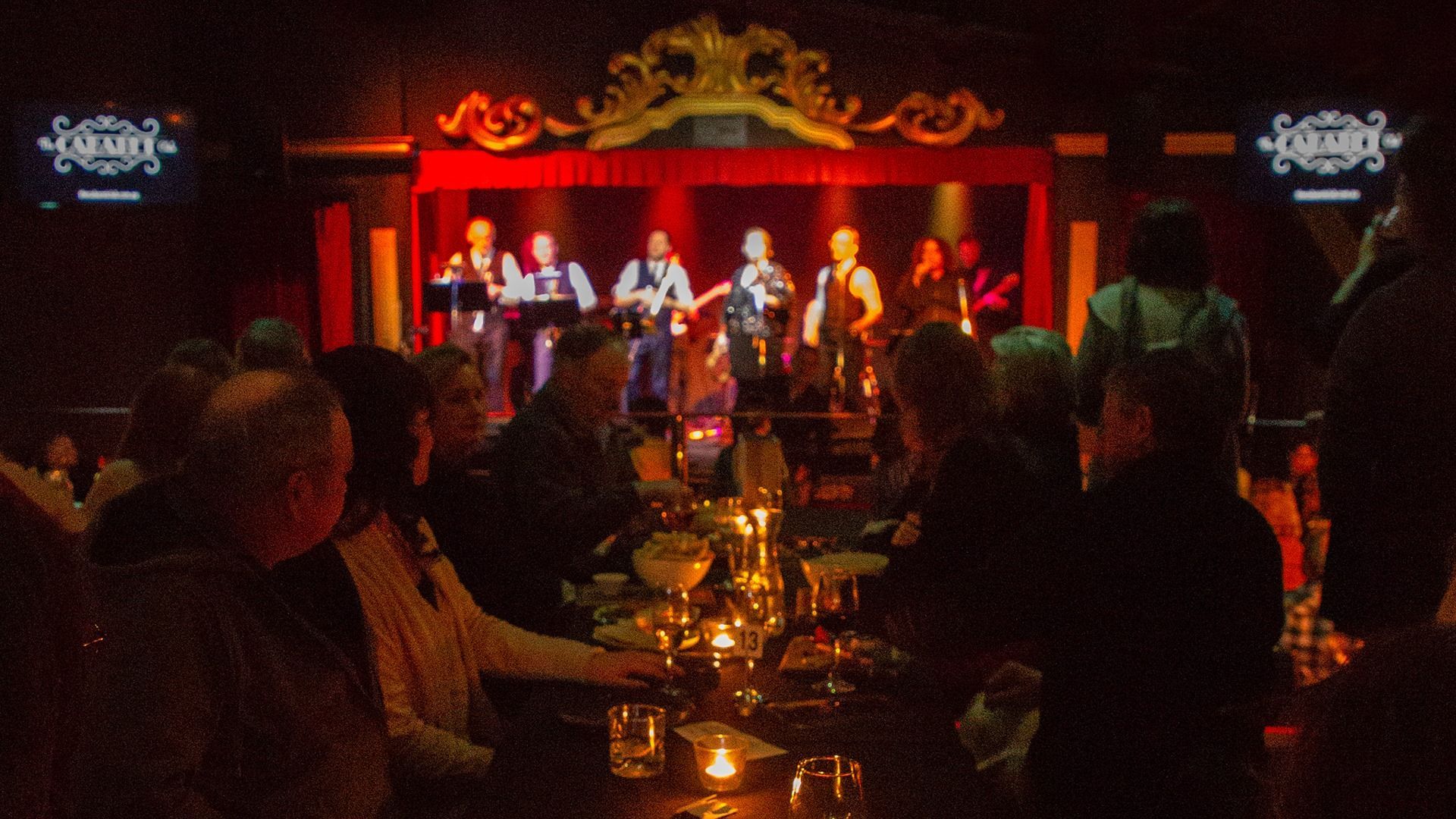CABARET CLUB