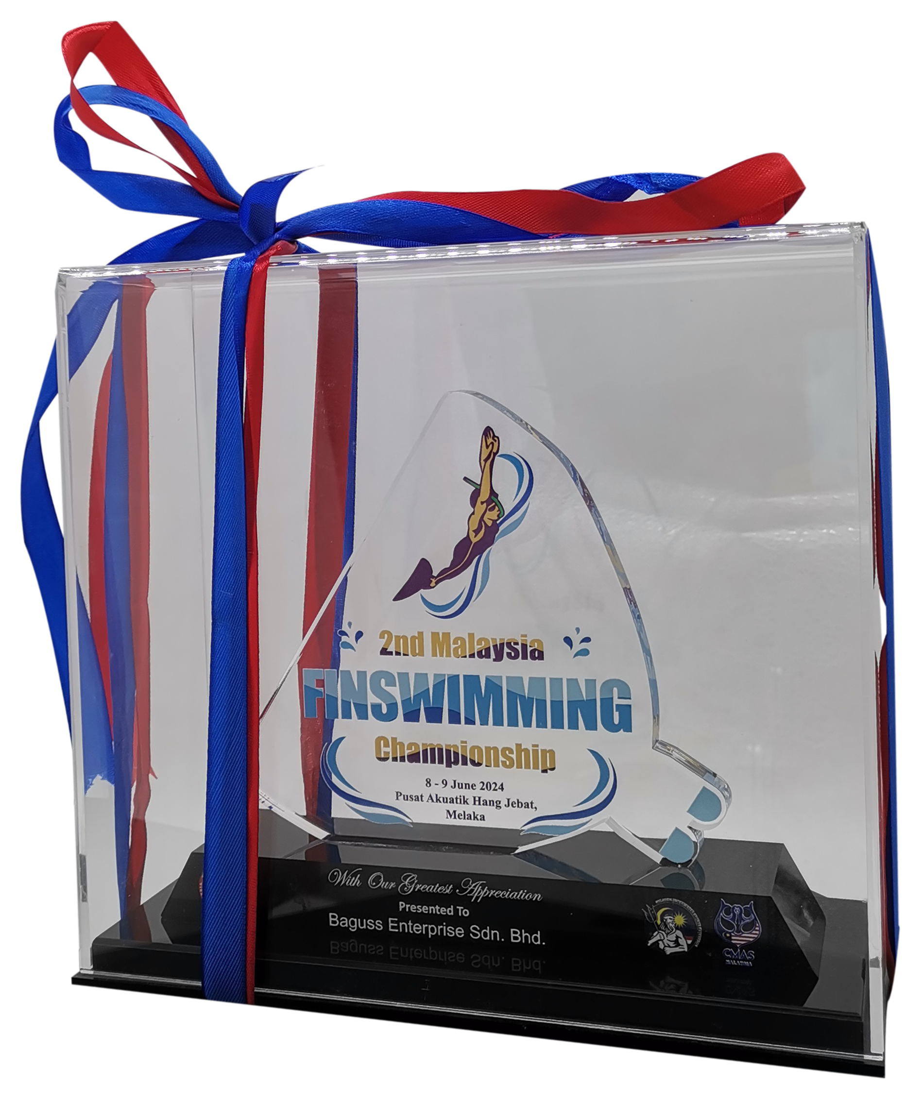 Transparent finswimming-themed acrylic trophy presented to Baguss Enterprise by Melaka Finswimming Association as appreciation.