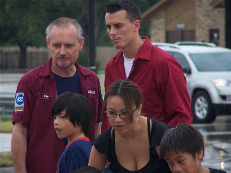 Family Close View |  Auto Smart