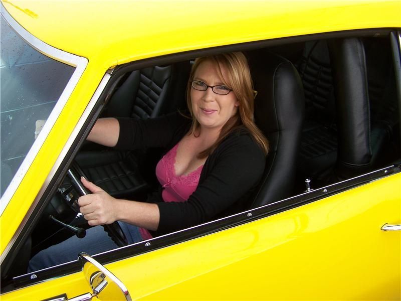 Lady in Yellow Car | Auto Smart