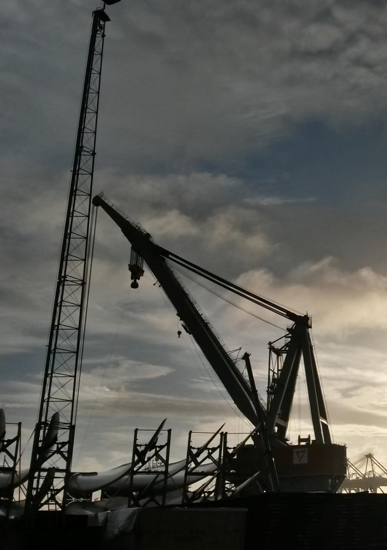 Crane Hire in Noosa Chris Aitkin Crane Hire