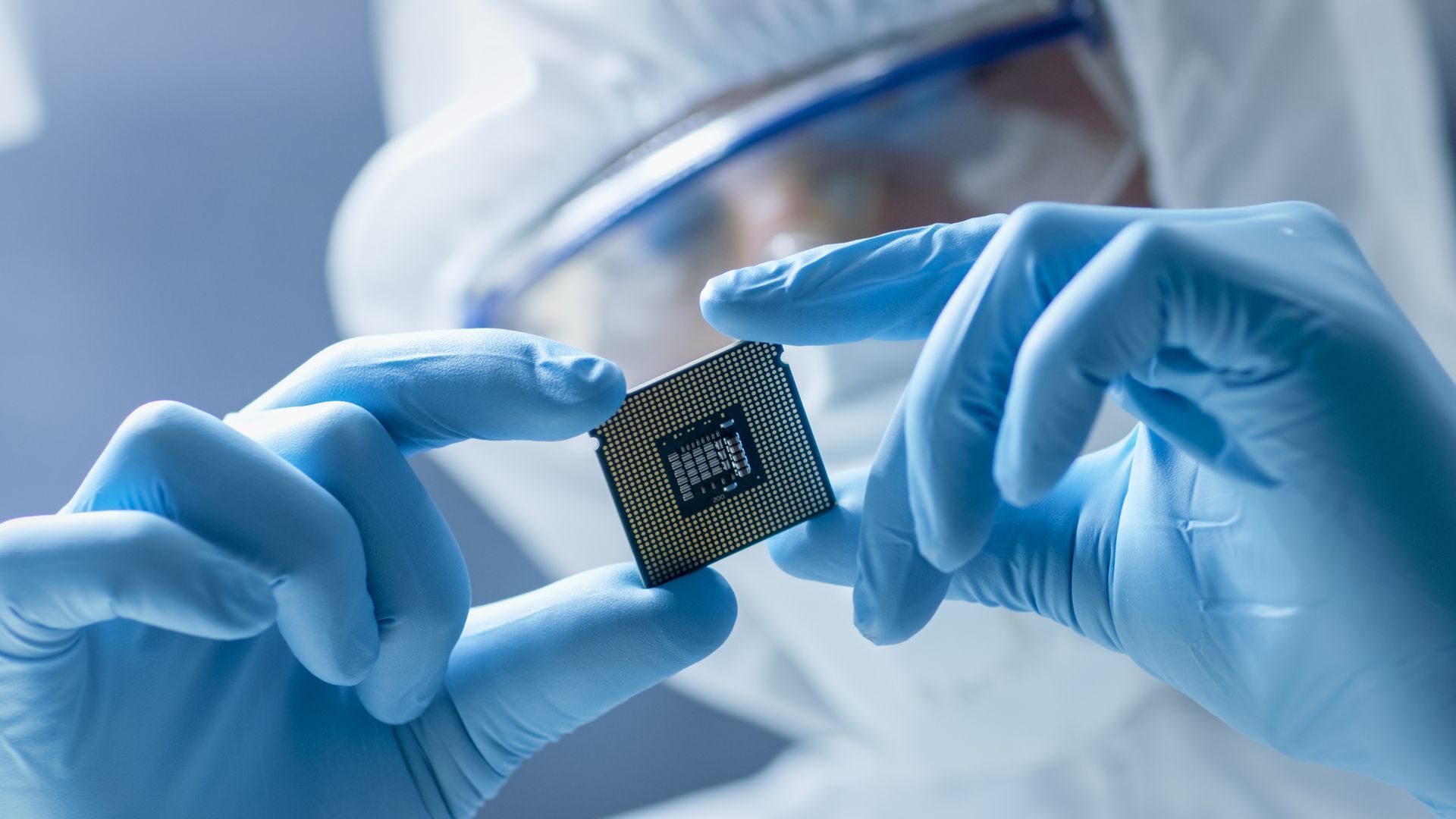 Solar Panel Manufacturing in Cleanroom