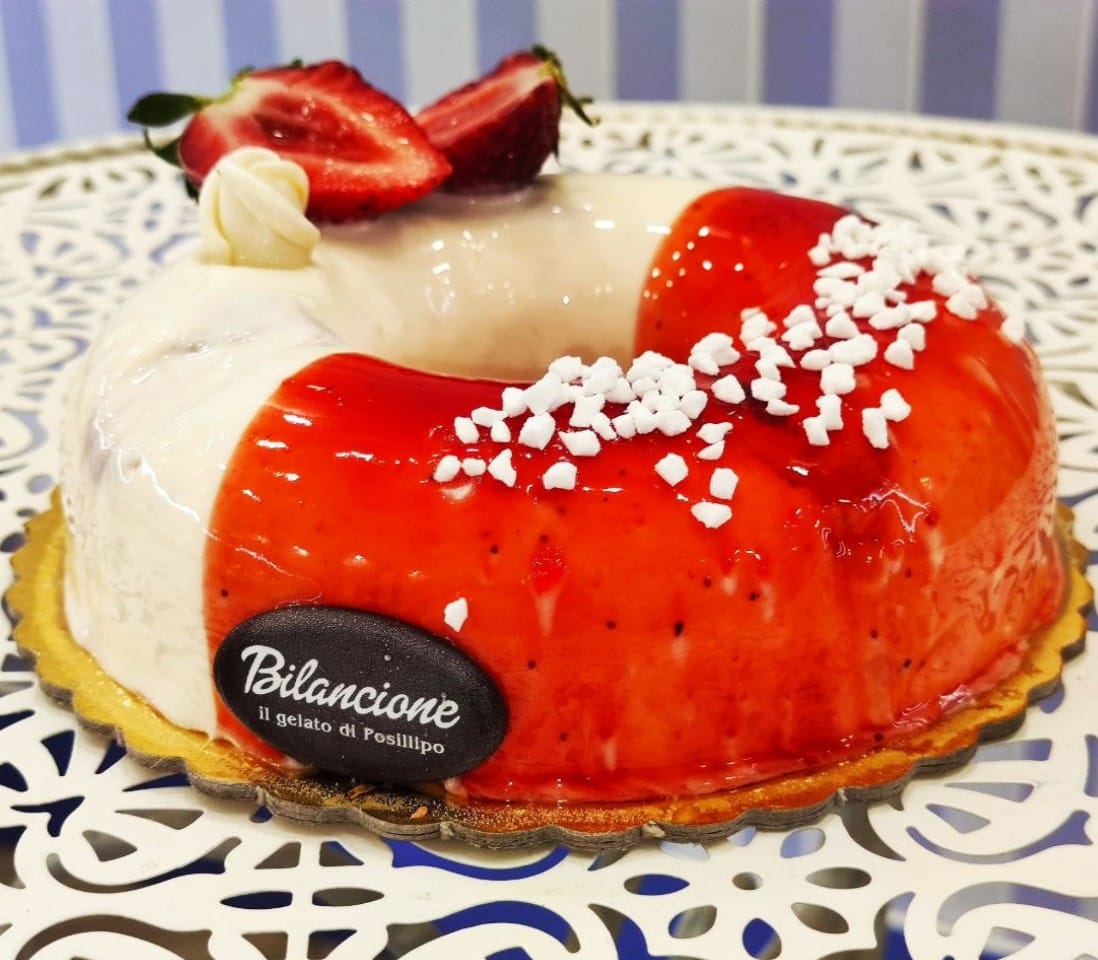 ciambella bianca e rossa