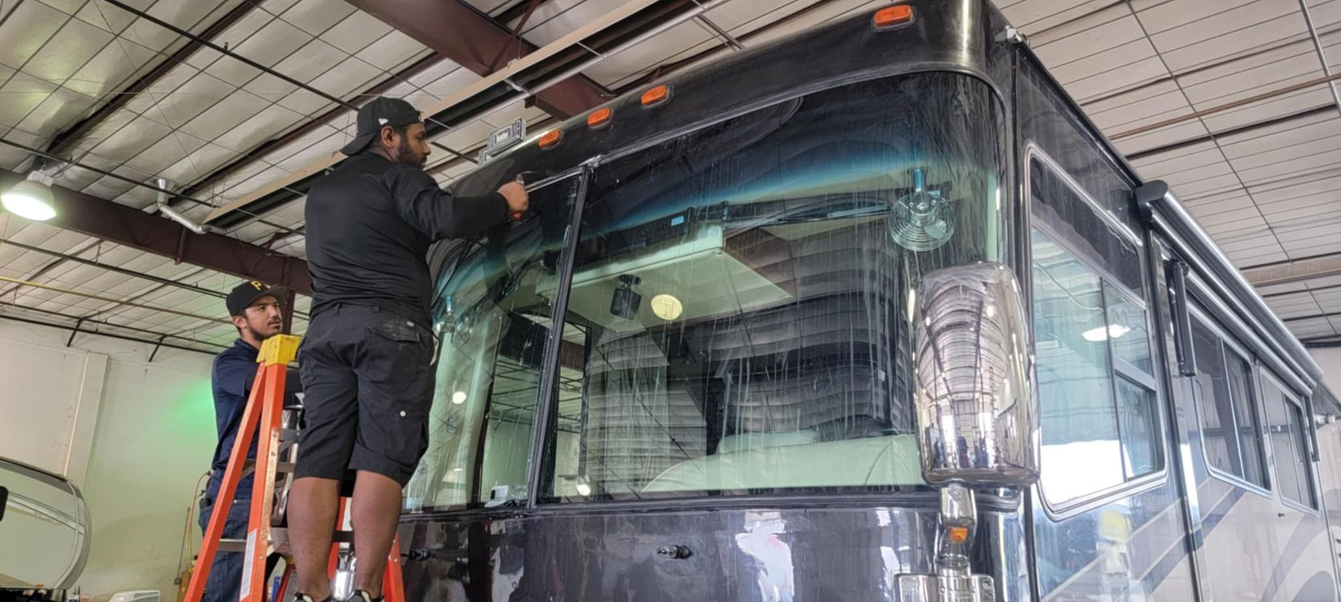 RV windshield replacement in Aurora, CO RV windshield replacement in Aurora, CO