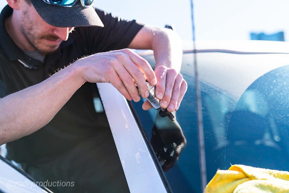 Windshield rock chip repair near Aurora, CO Windshield rock chip repair near Aurora, CO