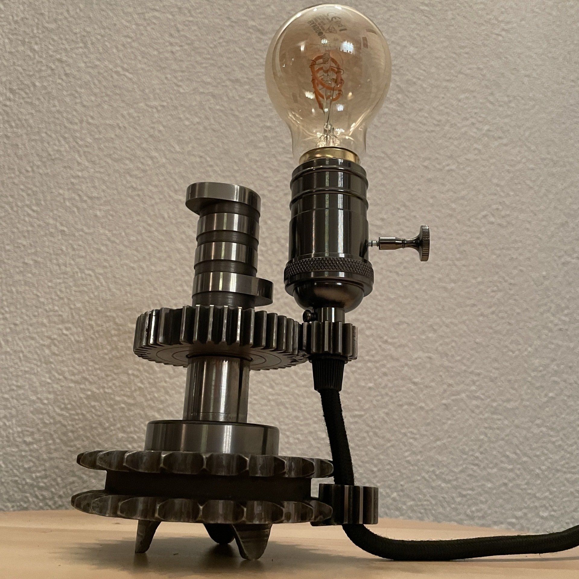 Unique Lamps Old school style