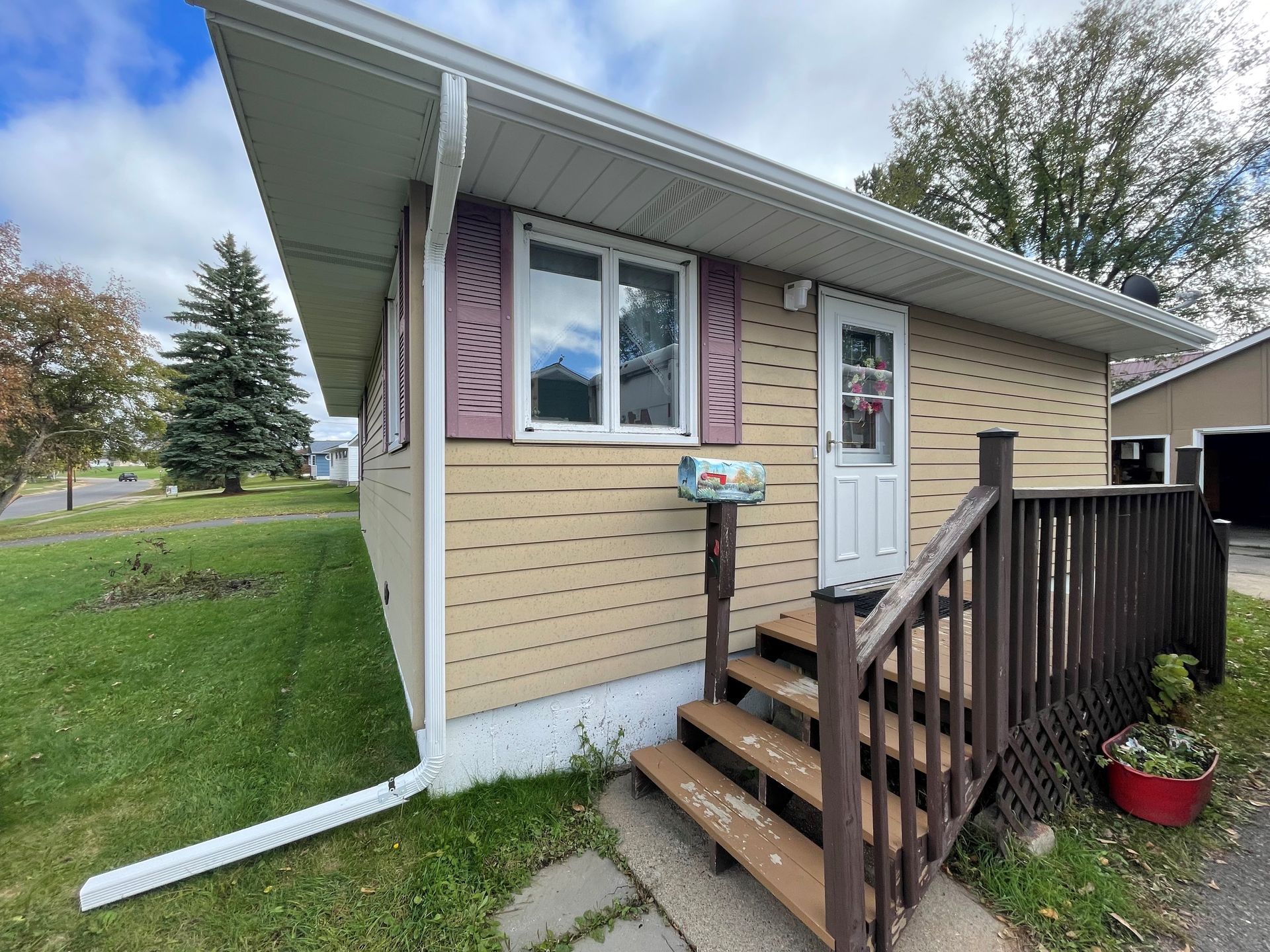 Gutters & Soffits | Hermantown, MN | A-1 Seamless Gutters