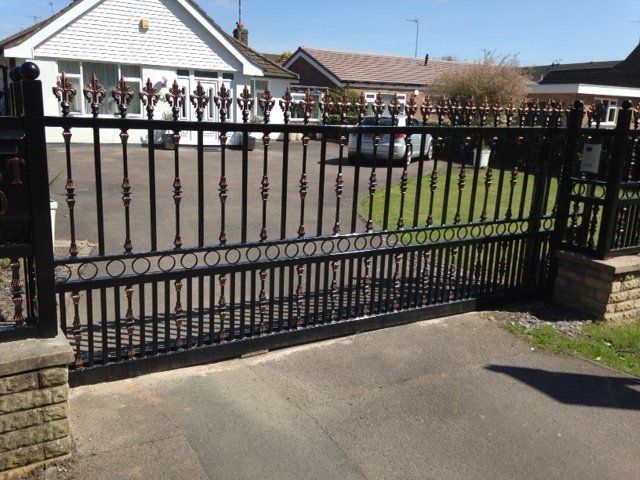 Robust and affordable metal gates, Gates R Us