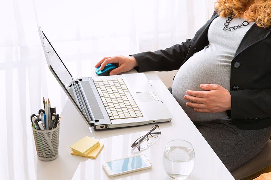five benefits of paid parental leave maternity leave paternity leave