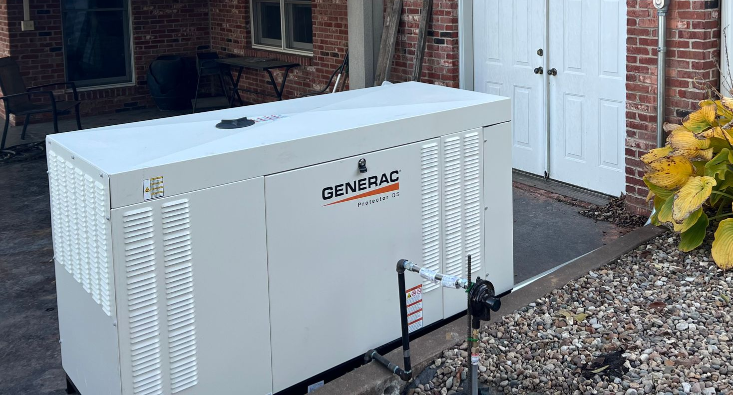 A generator with the word generac on it