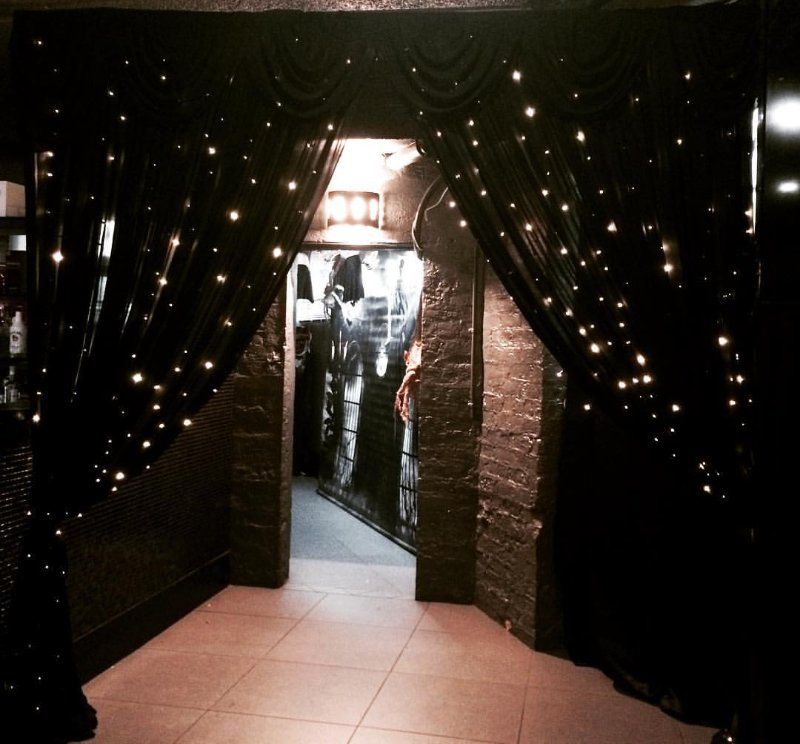 Gothic, Vampire Theme