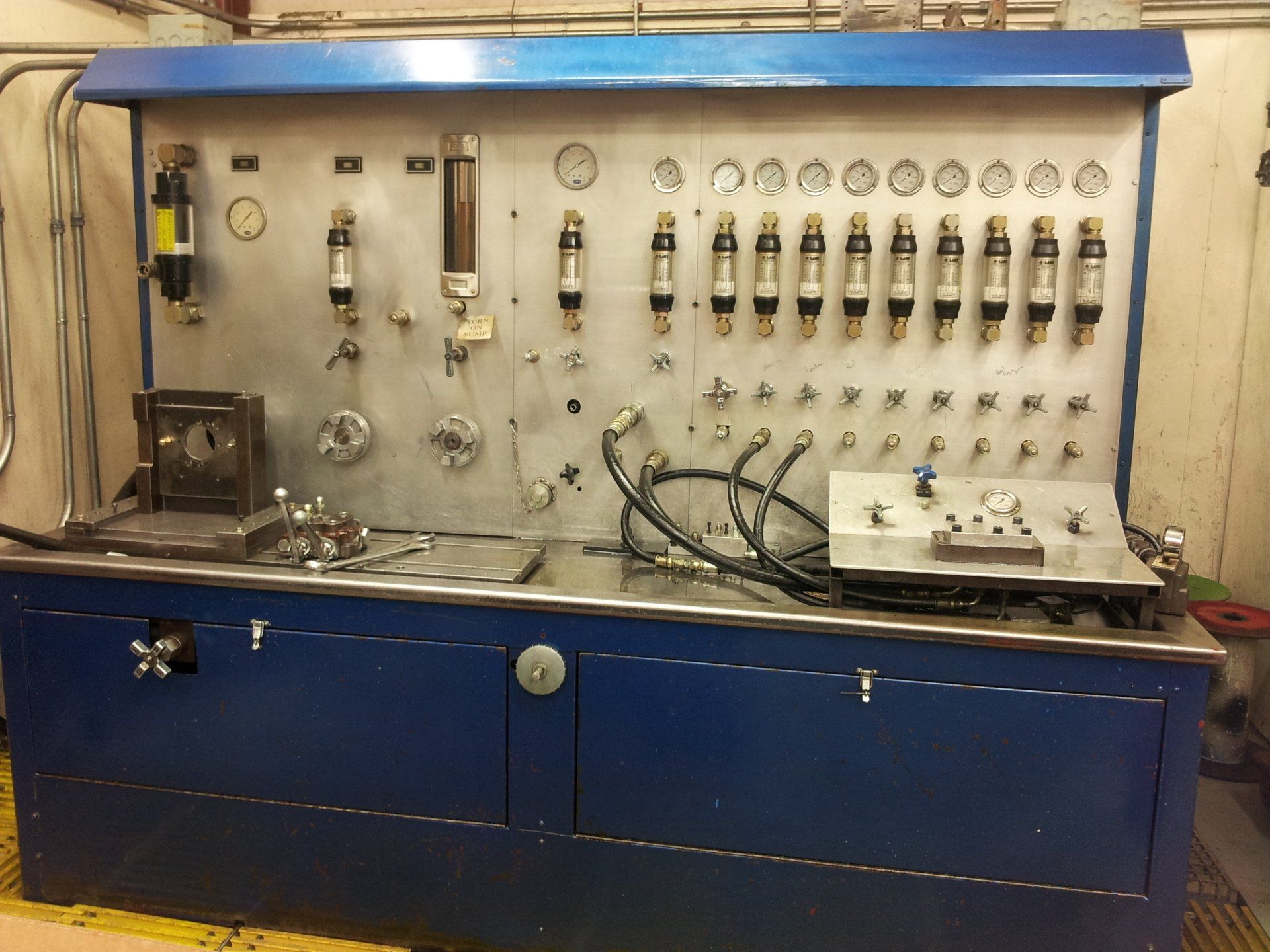 hydraulic component testing bench