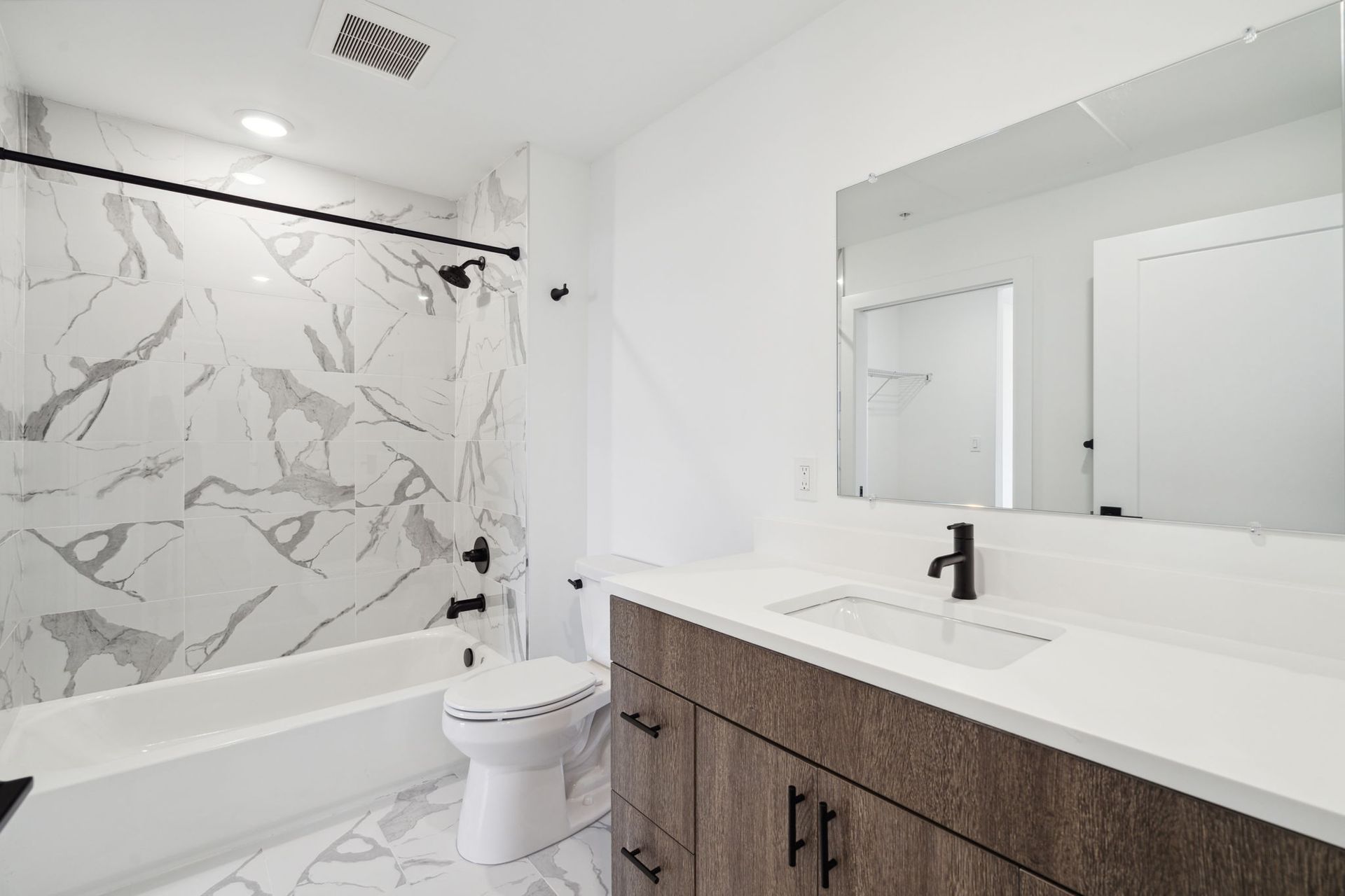 Interior photos of The Crown on Leland apartments in Fairmount, Philadelphia.