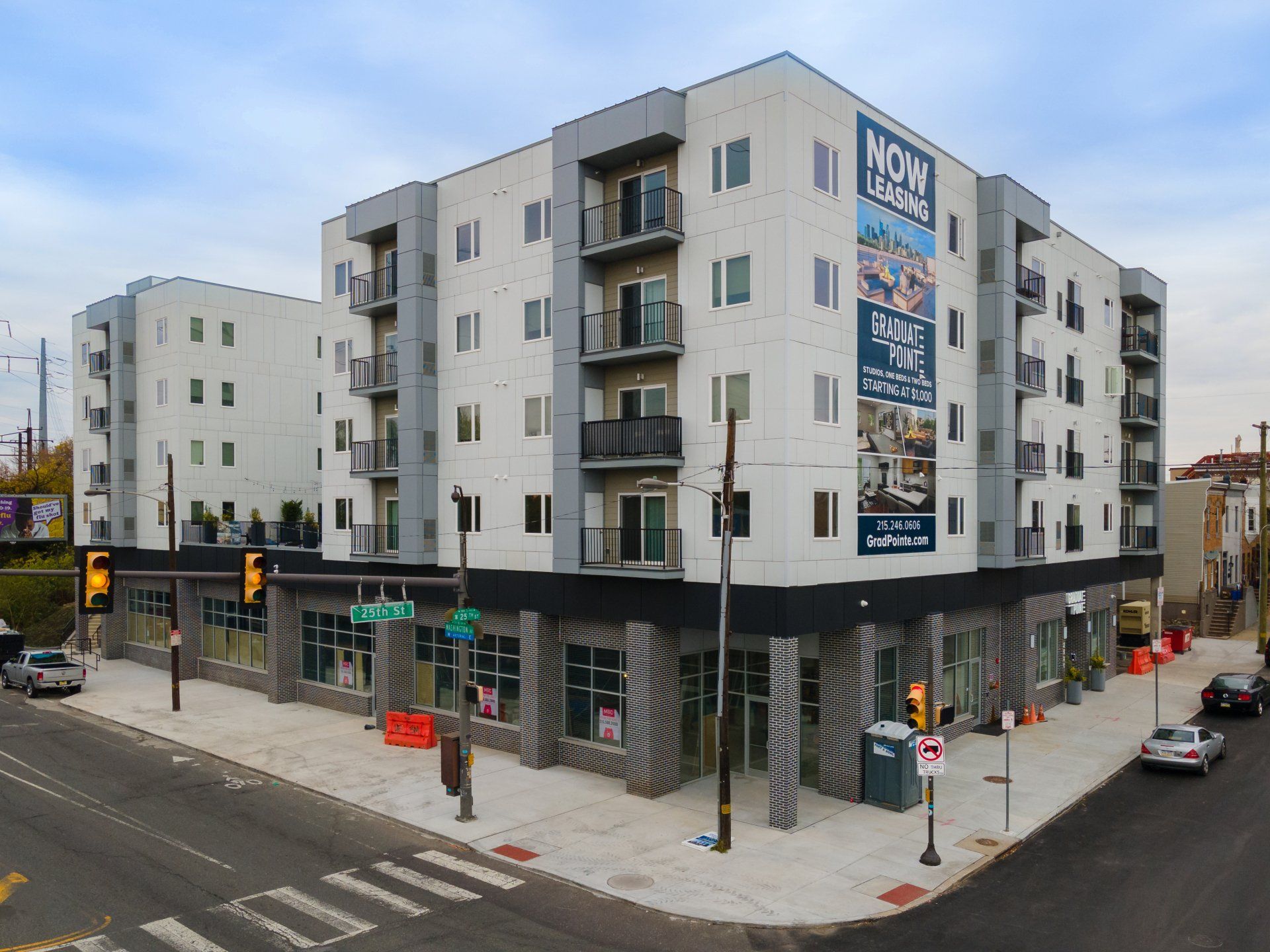 Graduate Pointe Exterior Photo