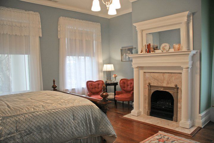 rosspoint-bedroom-with-fireplace