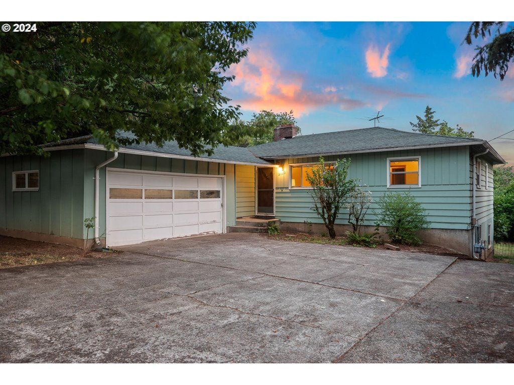 6790 SW Larkspur Place House