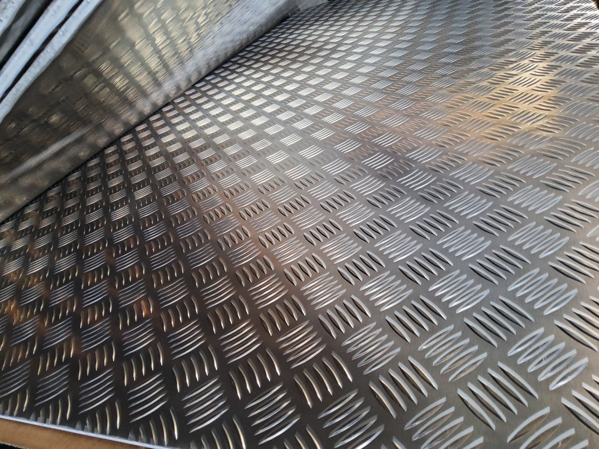 lavori in acciaio inossidabile