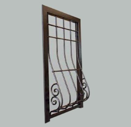 Griglia di sicurezza in metallo marrone con barre verticali e vortici decorativi.