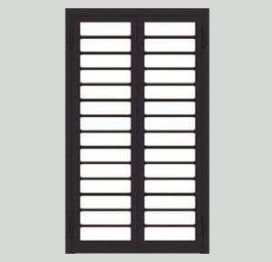 Finestra con cornice scura e listelli orizzontali bianchi.