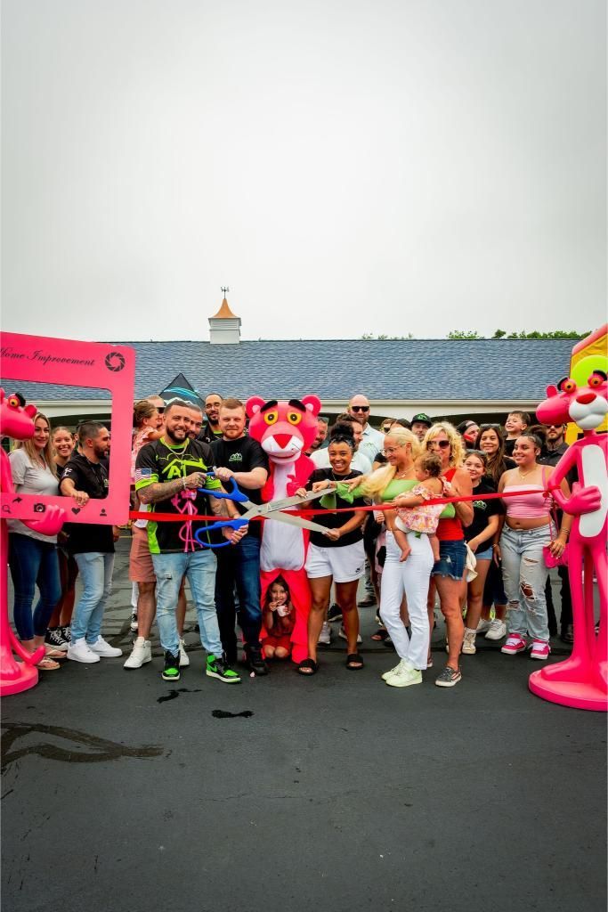 ribbon cutting at the A1 Home improvement grand opening