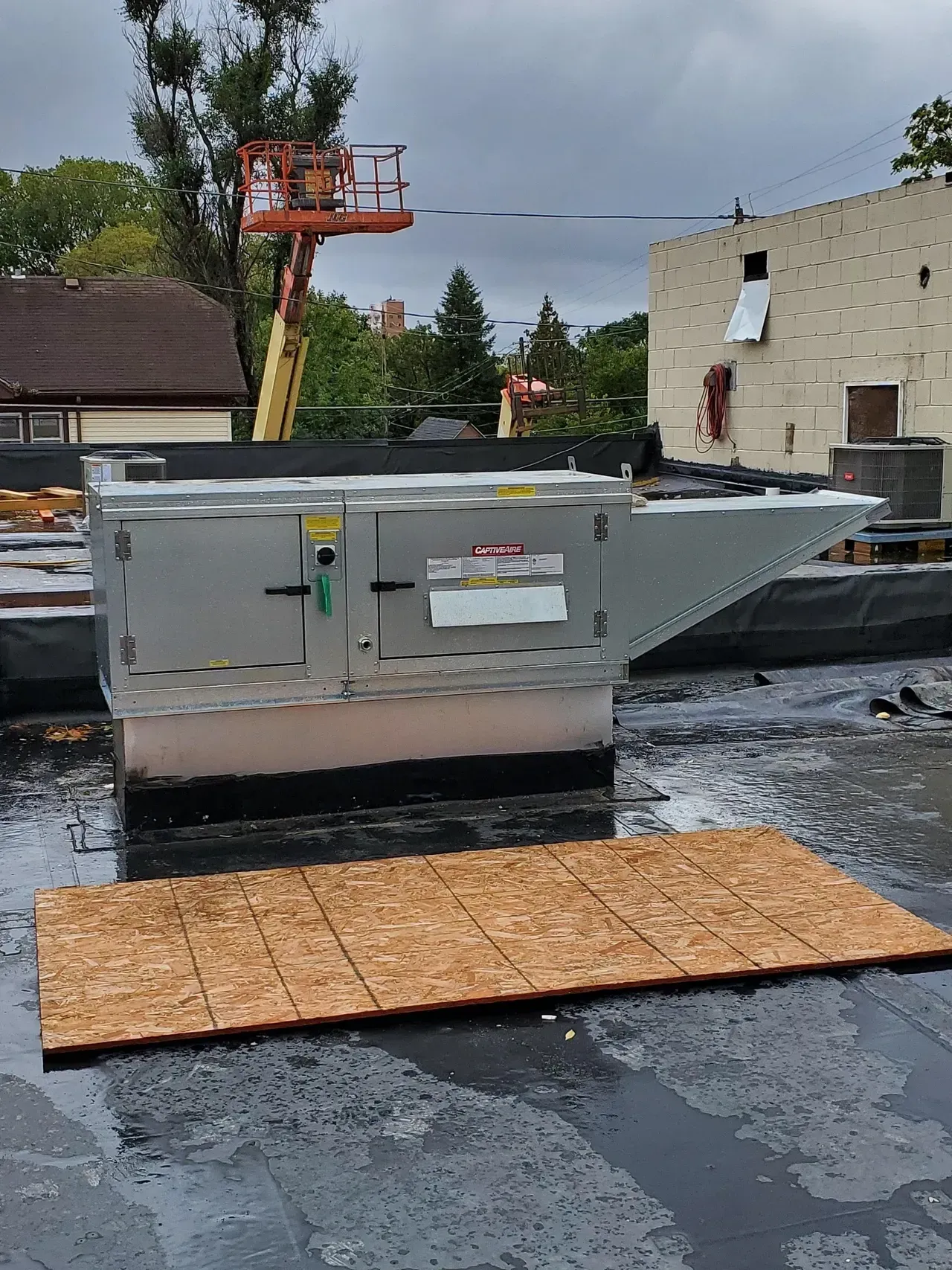 A roof with a box on it that says ' a ' on it