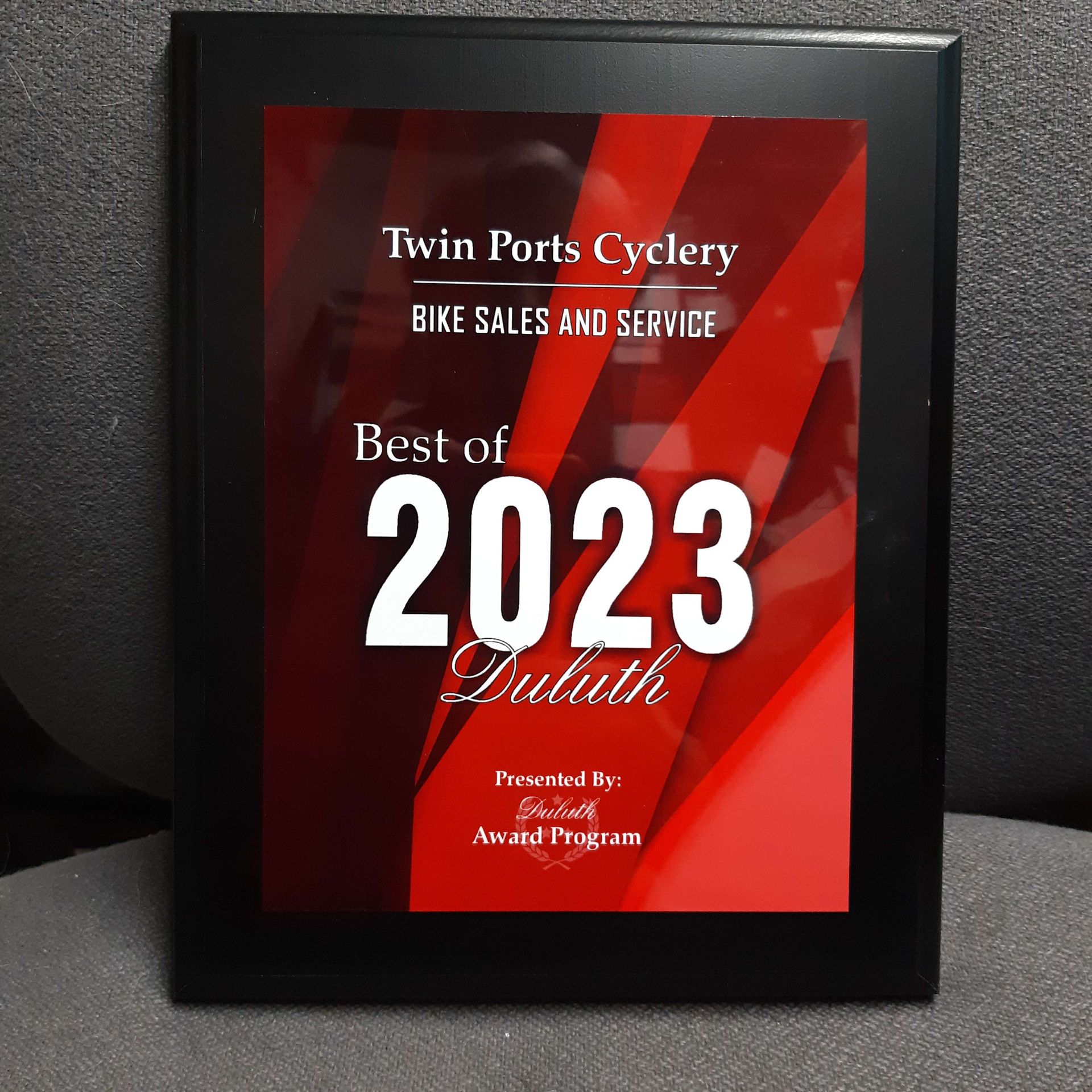 A plaque that says best of 2023 on it