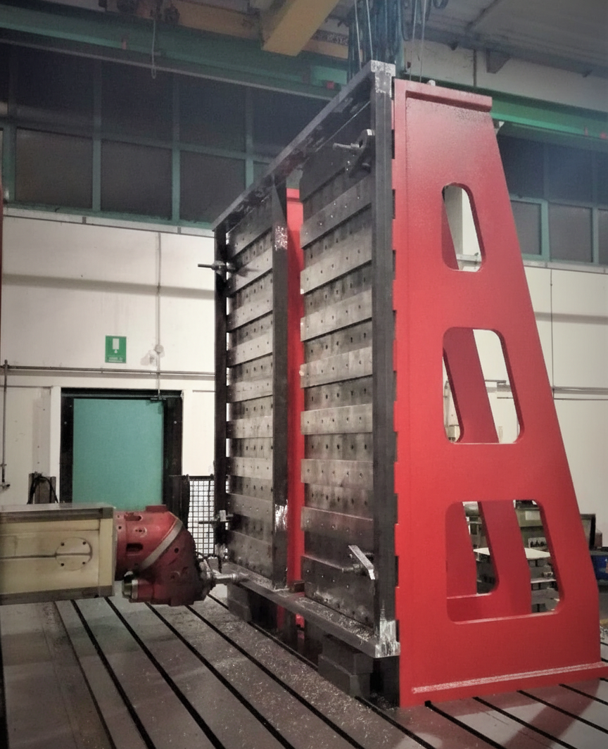 Telaio in acciaio realizzato con fresatura CNC su centro di lavoro Mecof - La.Ro.Mo. S.r.l.