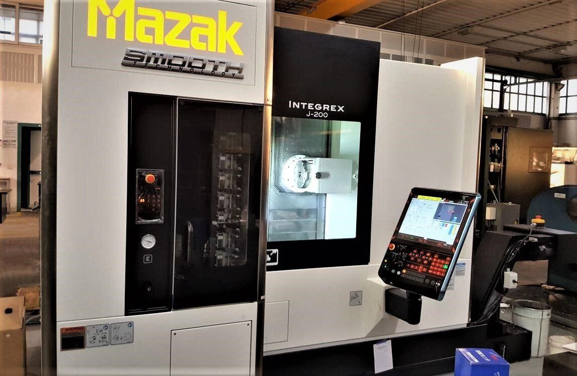 Tornio-fresa CNC Mazak Integrex J-200 a 5 assi - La.Ro.Mo. S.r.l.