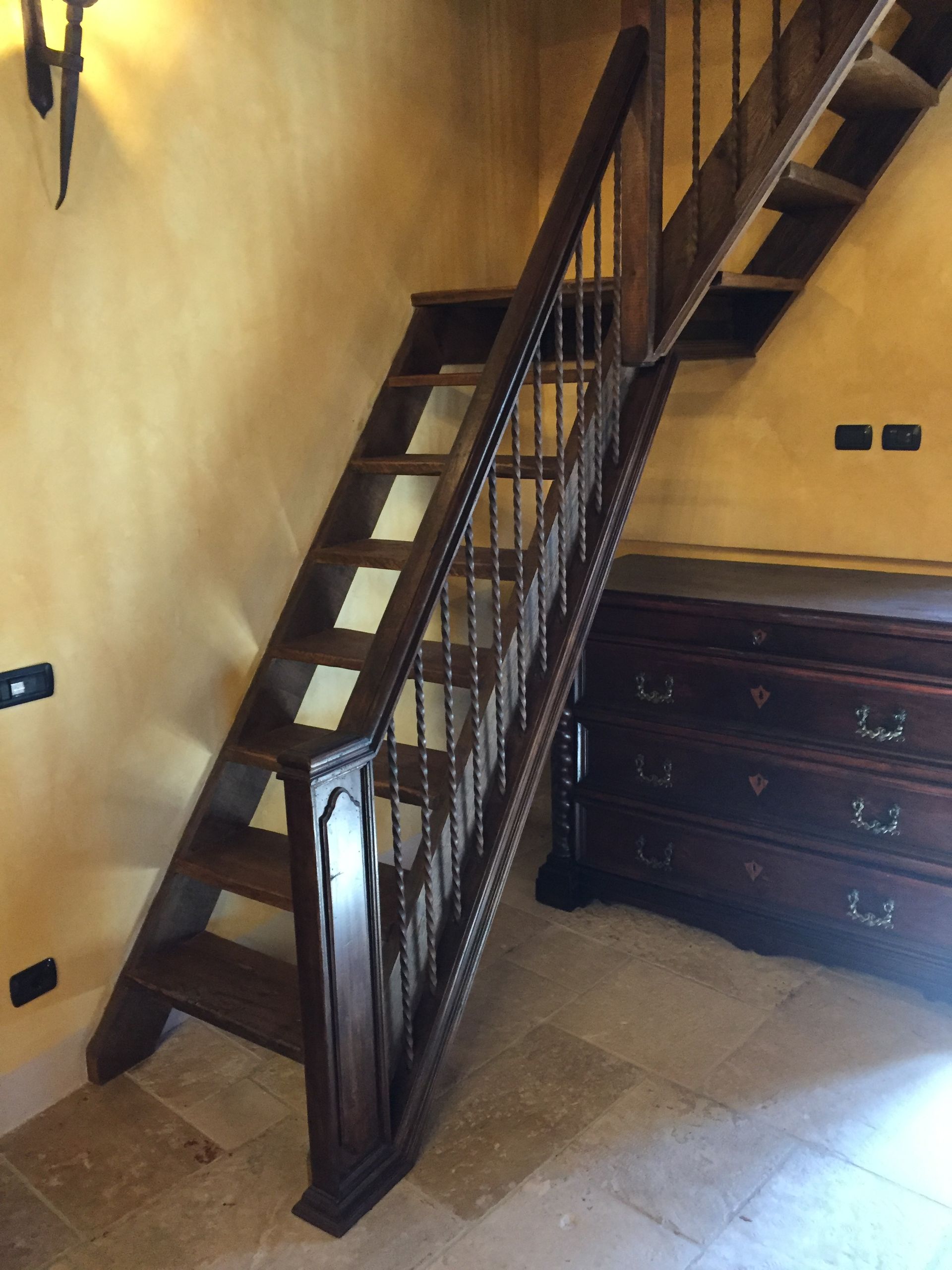 scala da interni in legno antico di recupero