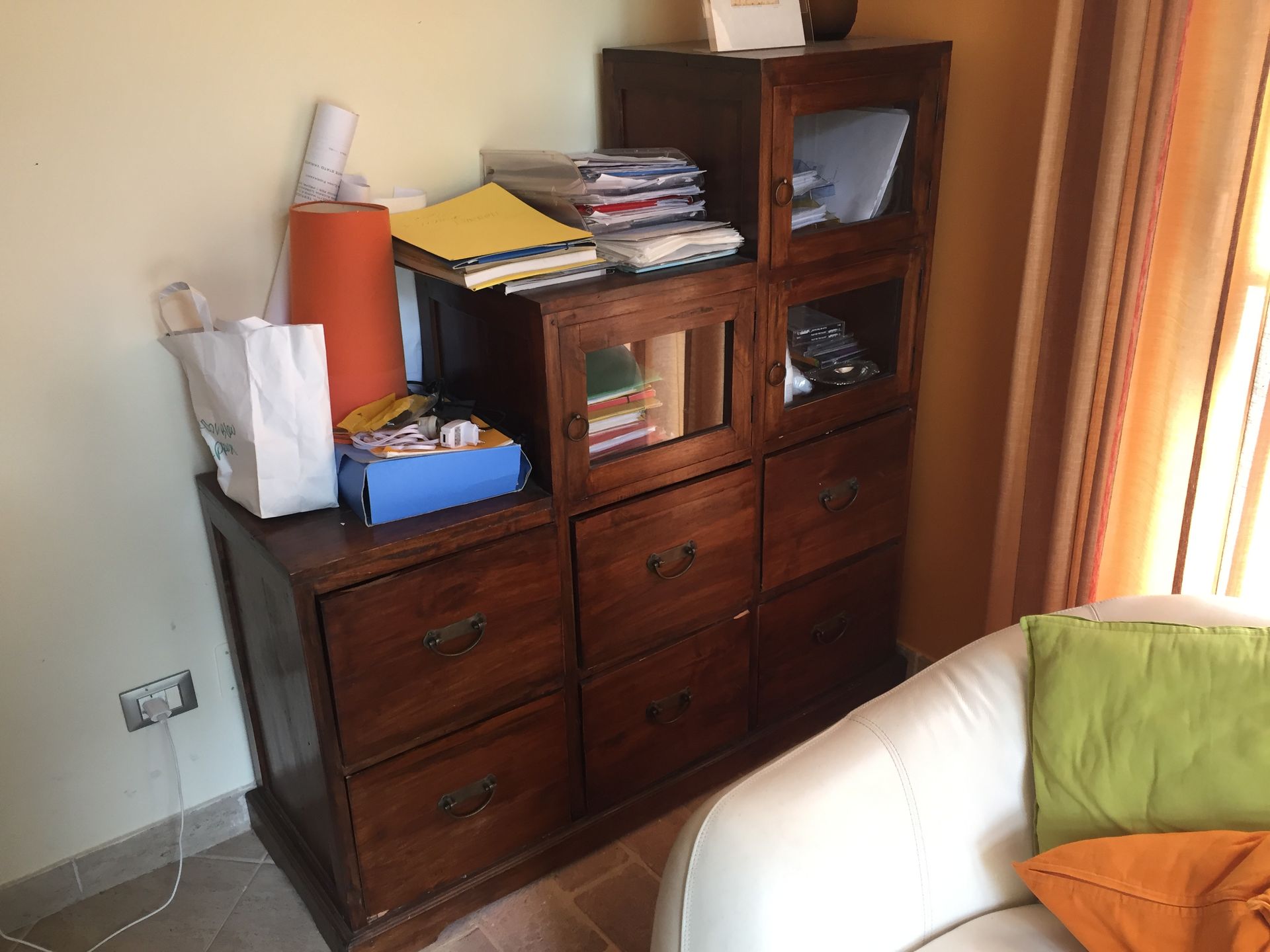 mobili da soggiorno in legno antico di recupero