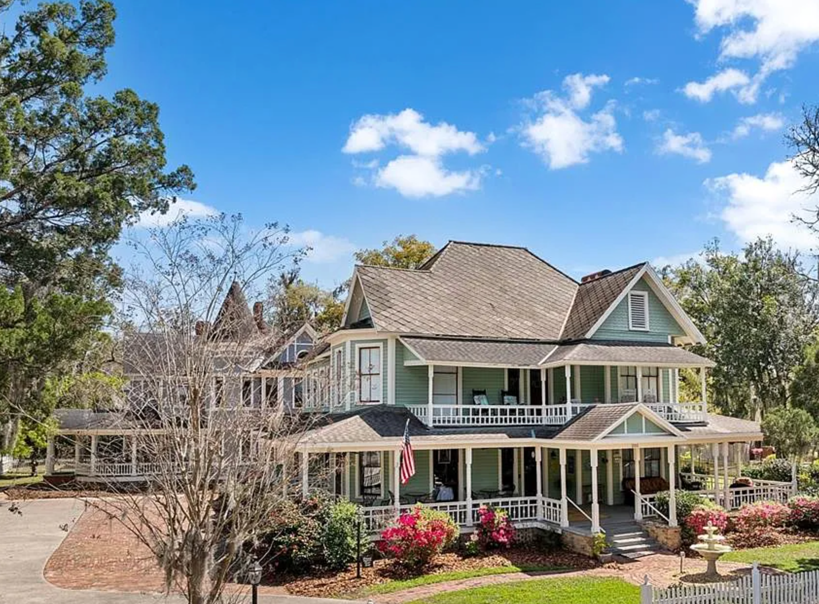 The interior and exterior of the entire Camellia Rose Inn as a whole home.