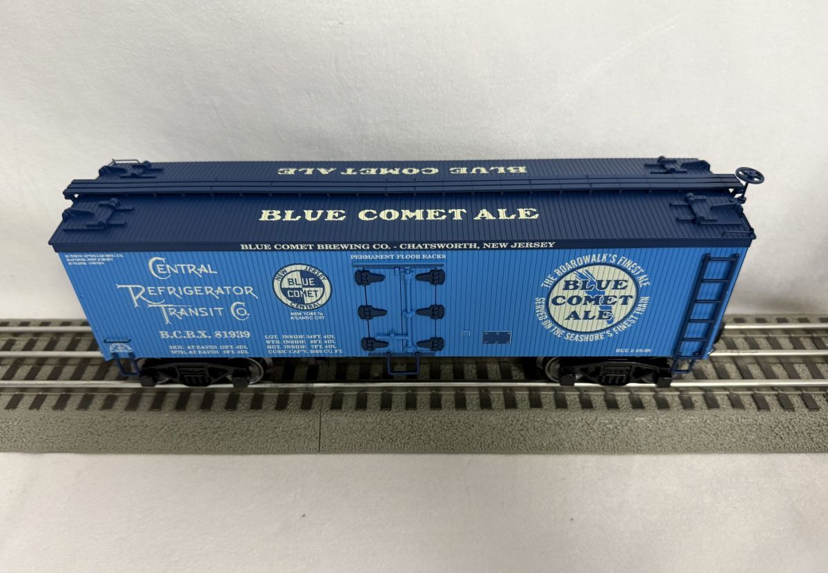 RMT861262  Blue Comet Beer Woodside Reefer