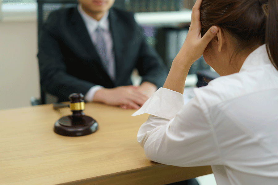 Client Woman Talking to Lawyer Man — Mansfield, OH — John S. Dilts, Attorney