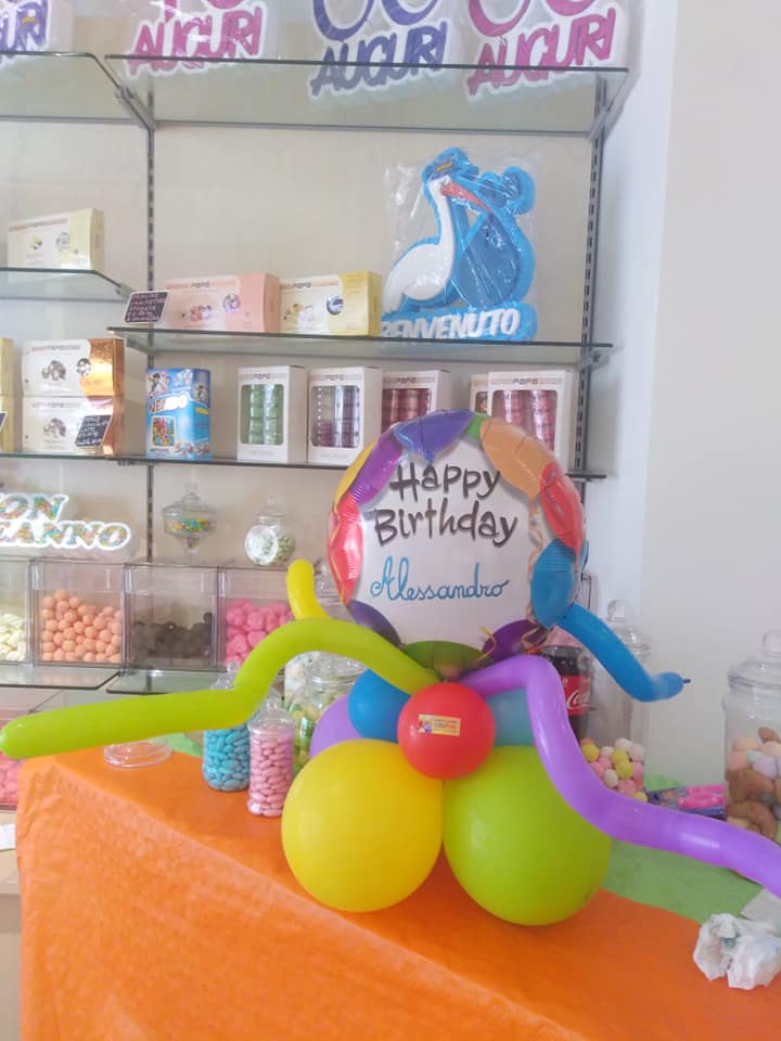 palloncini colori e forme assortiti