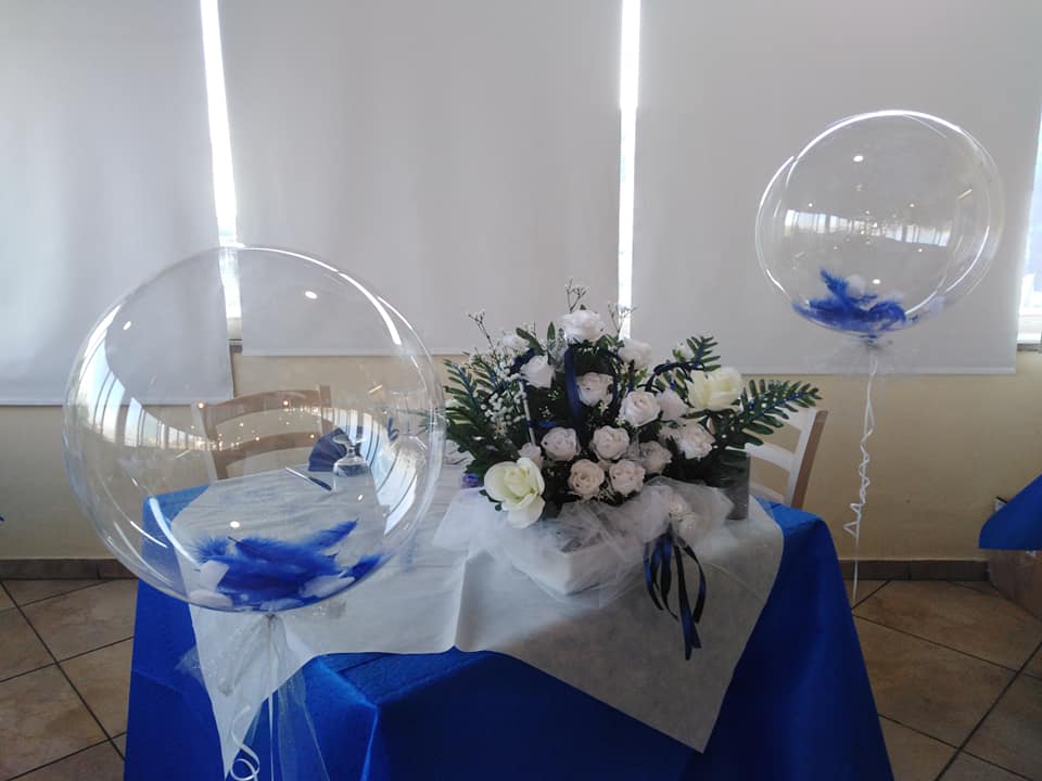 tavolo allestito per festa privata