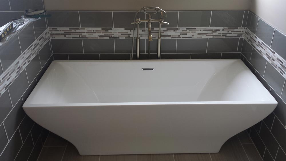 Bathtub - Residential Remodeling Contractors in Channahon, IL