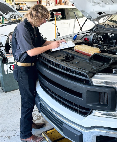 Our Mechanic Diagnose a Vehicle at Mid-Illini Auto Center in North Pekin, iL