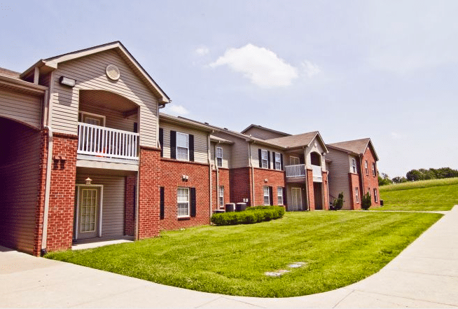 Photo of the apartment building showing the middle part to the end part