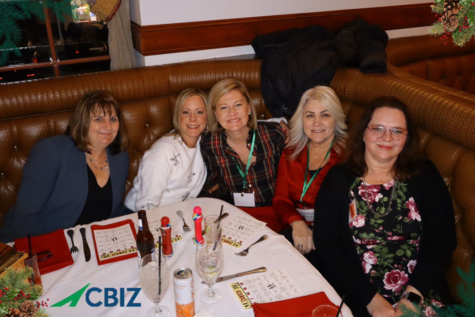 guests enjoying dinner at the great american pub conshohocken