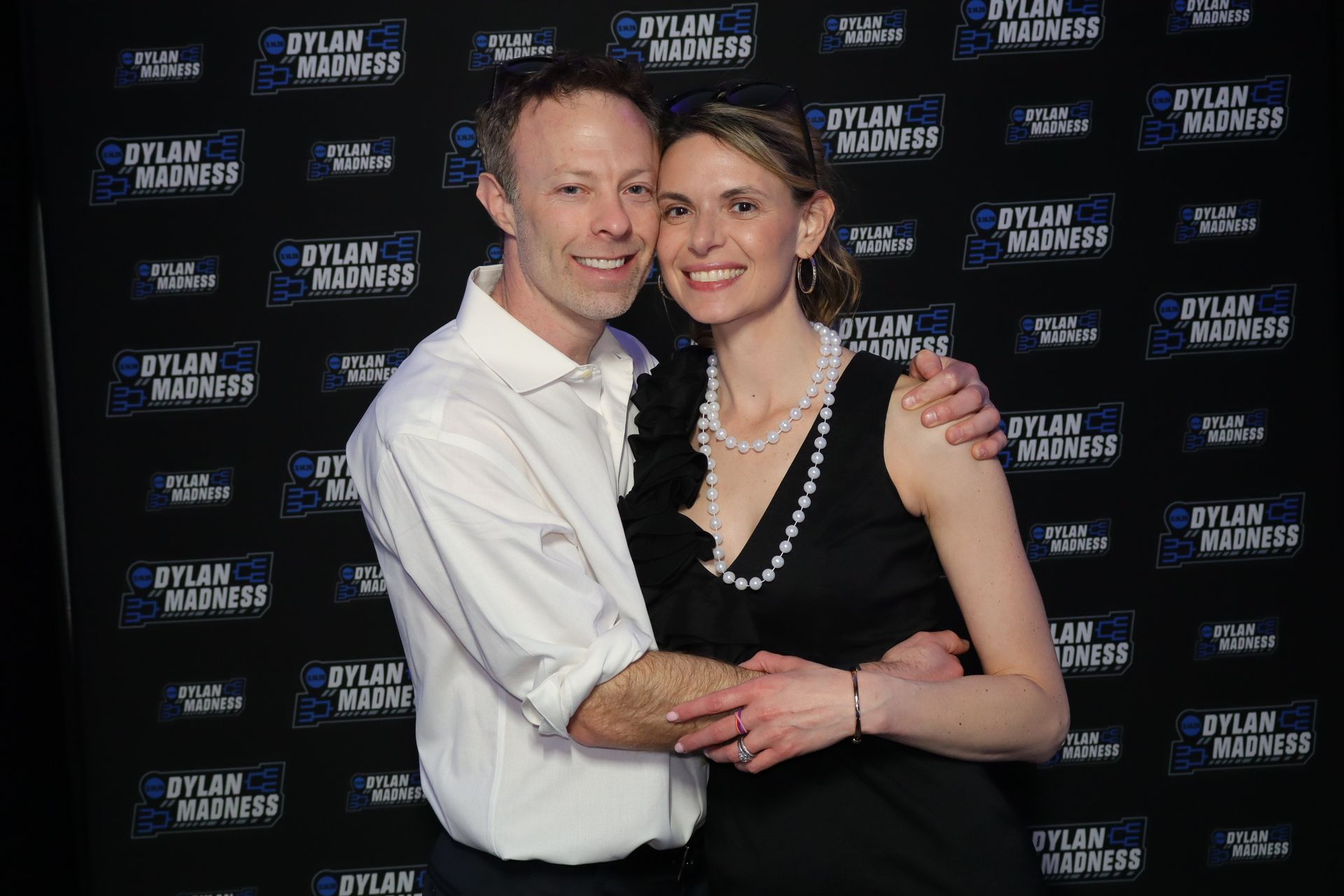 guestst in photo booth at green valley country club