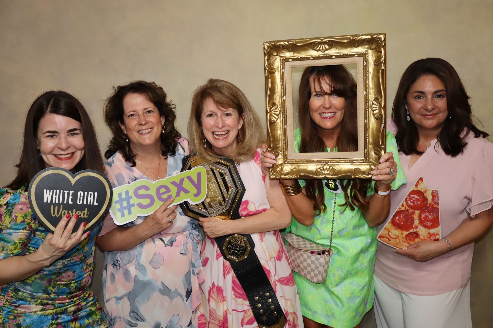 guestst with antique fram in photo booth in delaware
