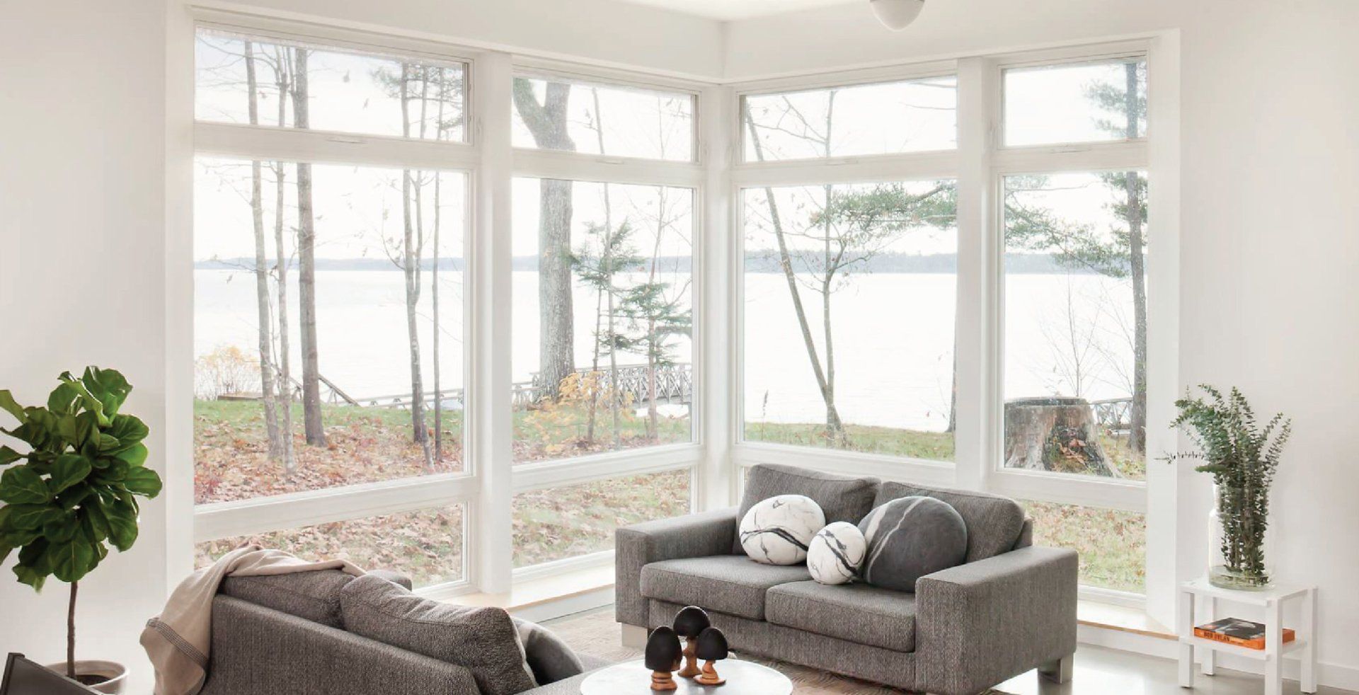 Le'Diamant De'Vetron Box, Bay Windows