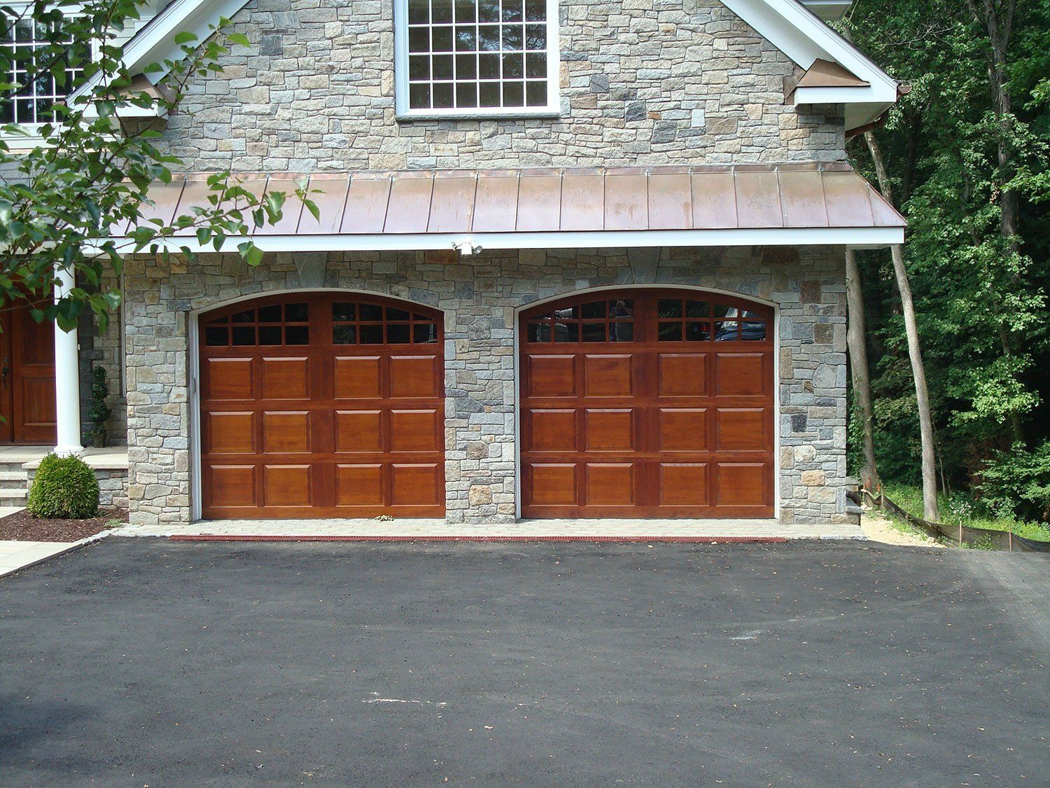 Wood Garage Doors Stamford, CT