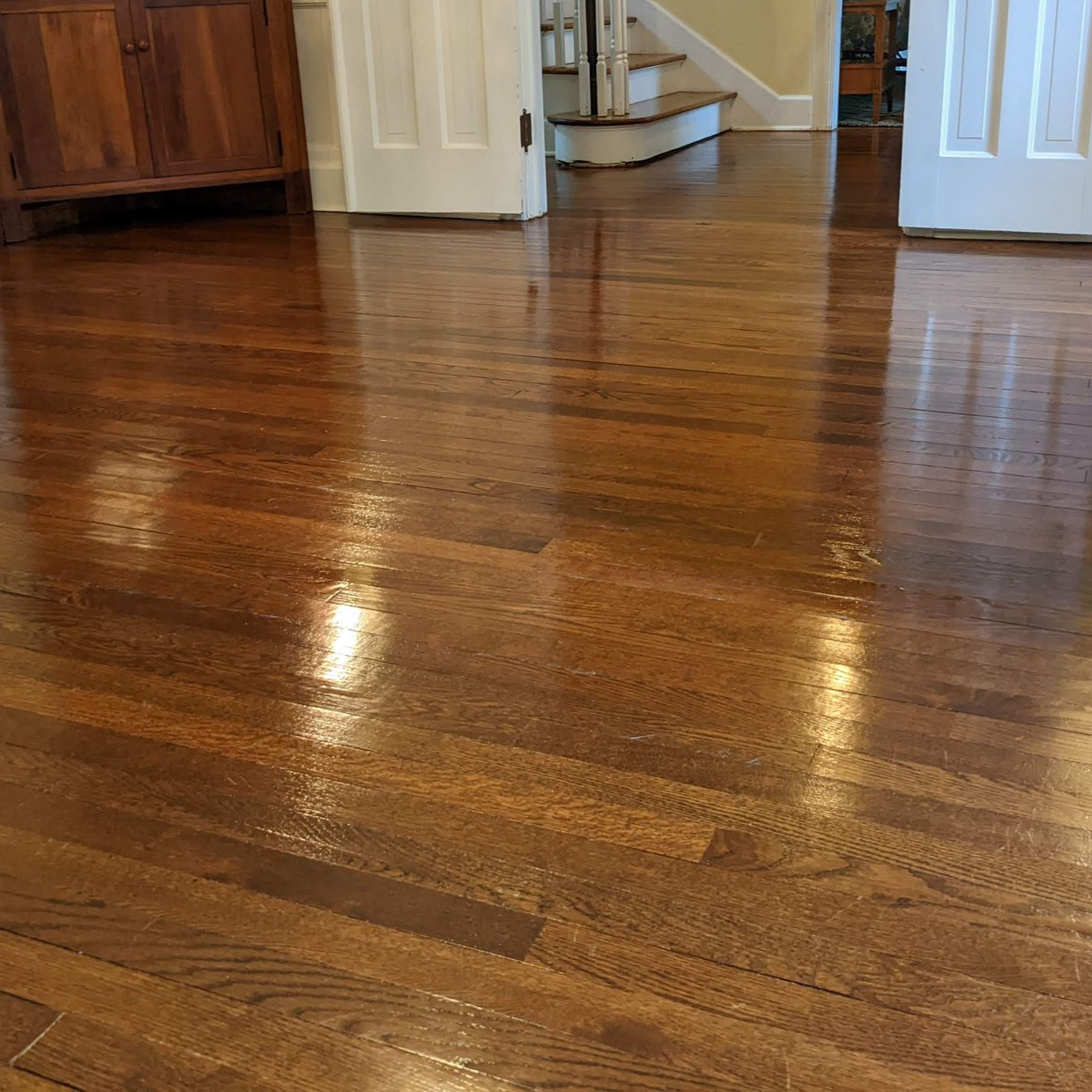 shine and polished wood floor