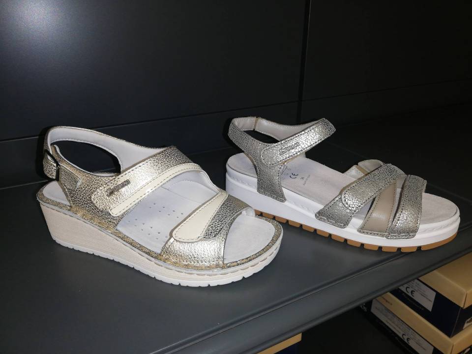 Sandali con plantare